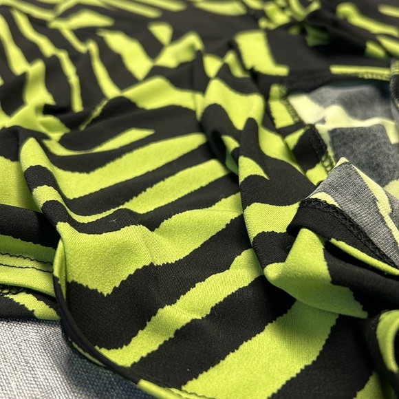 Frank Lyman Design Cardigan - Picture 7 of 10